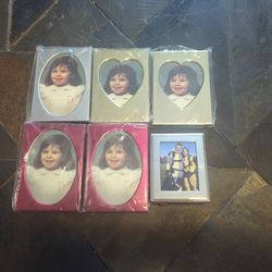 6 Mini Photo Frames 