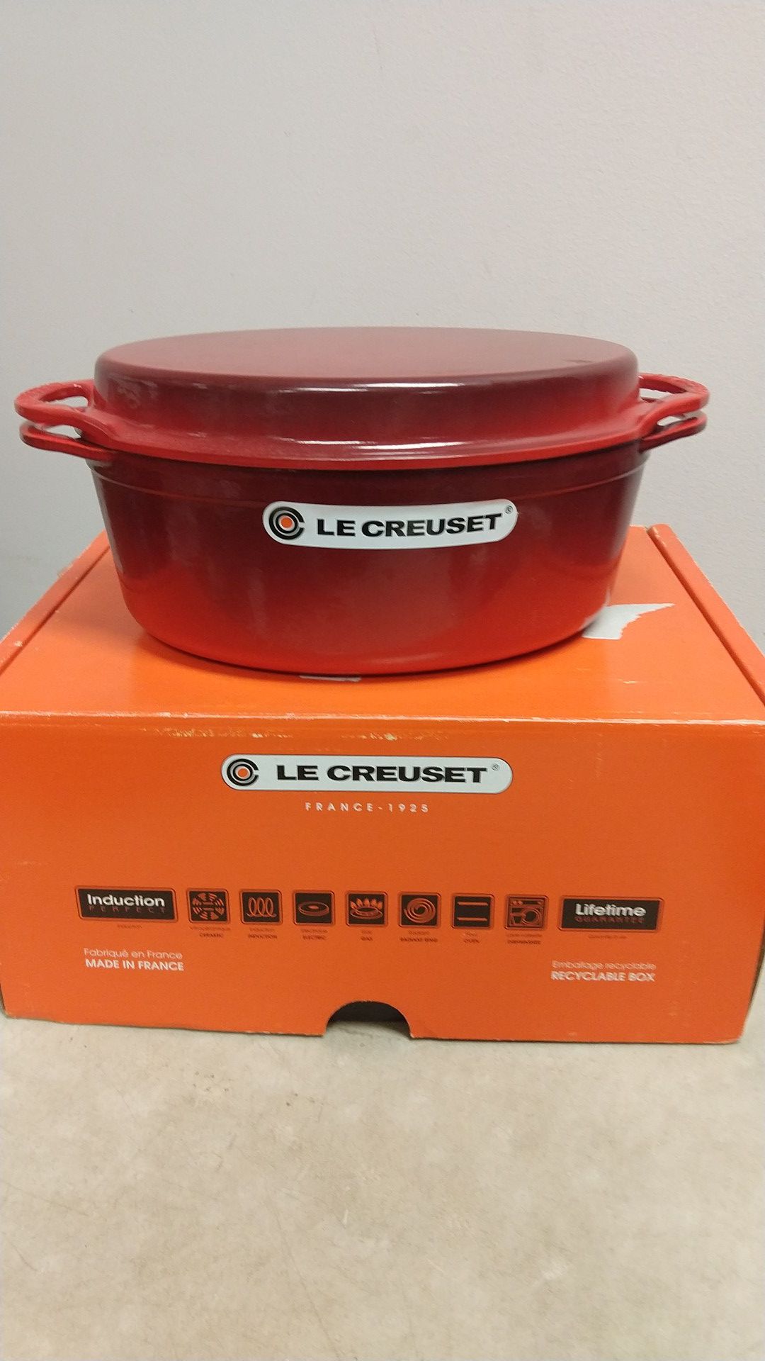 Le Creuset 4.75 Qt Dutch Oven w/grill Pan Lid New!