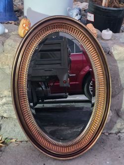 Oval Wall Mirror with Gold Frame
