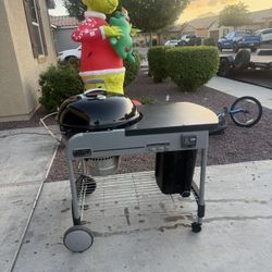 Weber 22 in. Performer Premium Charcoal Grill 