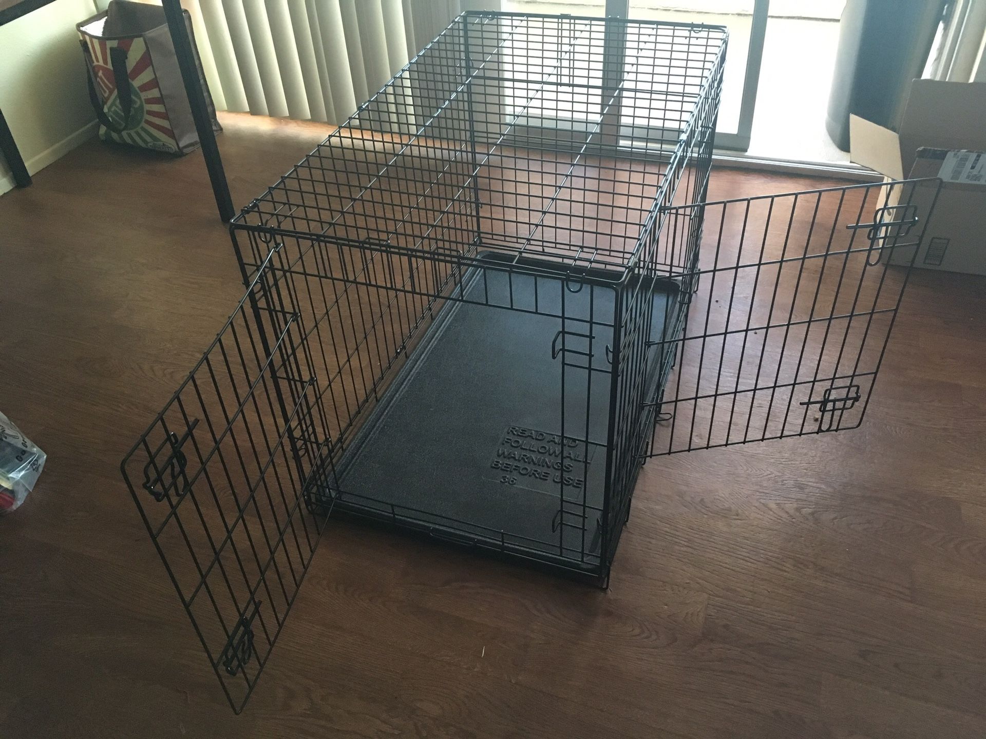 LG 2 Door Dog Crate *PICK UP ONLY*