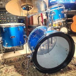 Complete PDP Z5 Drum Set W Zildjian Cymbals