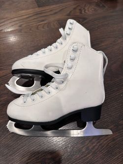 Girls Ice Skate. Size 13
