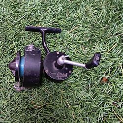 VINTAGE MITCHELL 304 GARCIA FISHING REEL