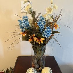 Just Made Floral Centerpiece Arrangement Ukraine Inspiration 