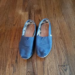 Tom's Slip Ons