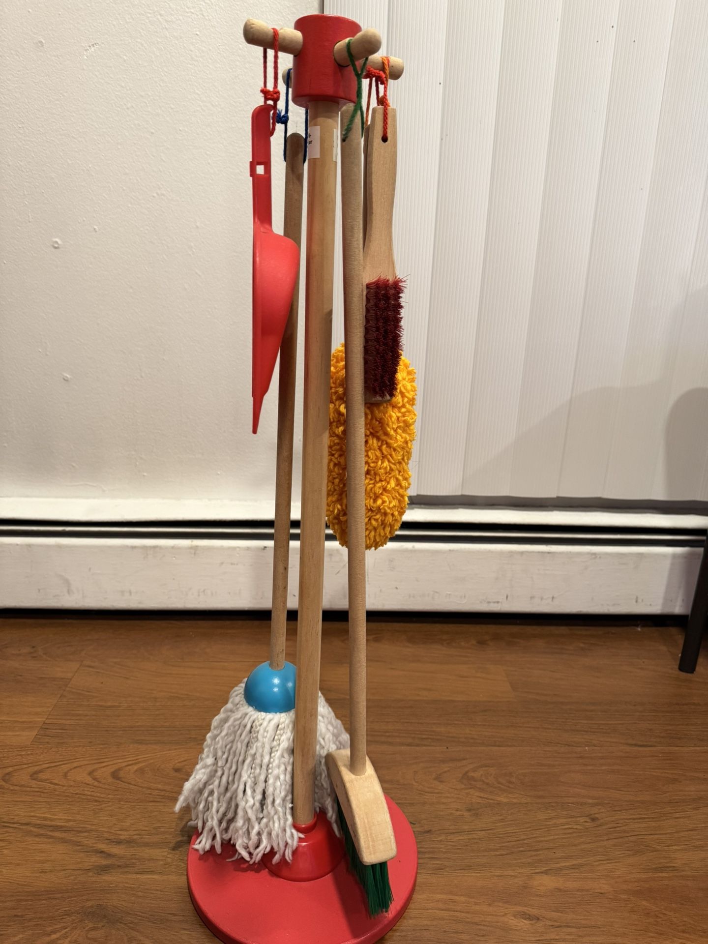 Melissa & Doug Kids Cleaning Set – Broom, Mop, Duster & Stand