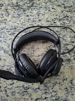 Hyperx cloud revolver wired gaming headset