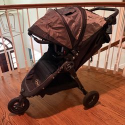 City Mini Running Stroller W/car Seat Attachment