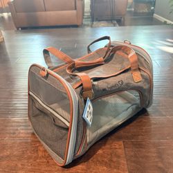 Mr. Peanut's Airline Approved Soft Sided Pet Carrier