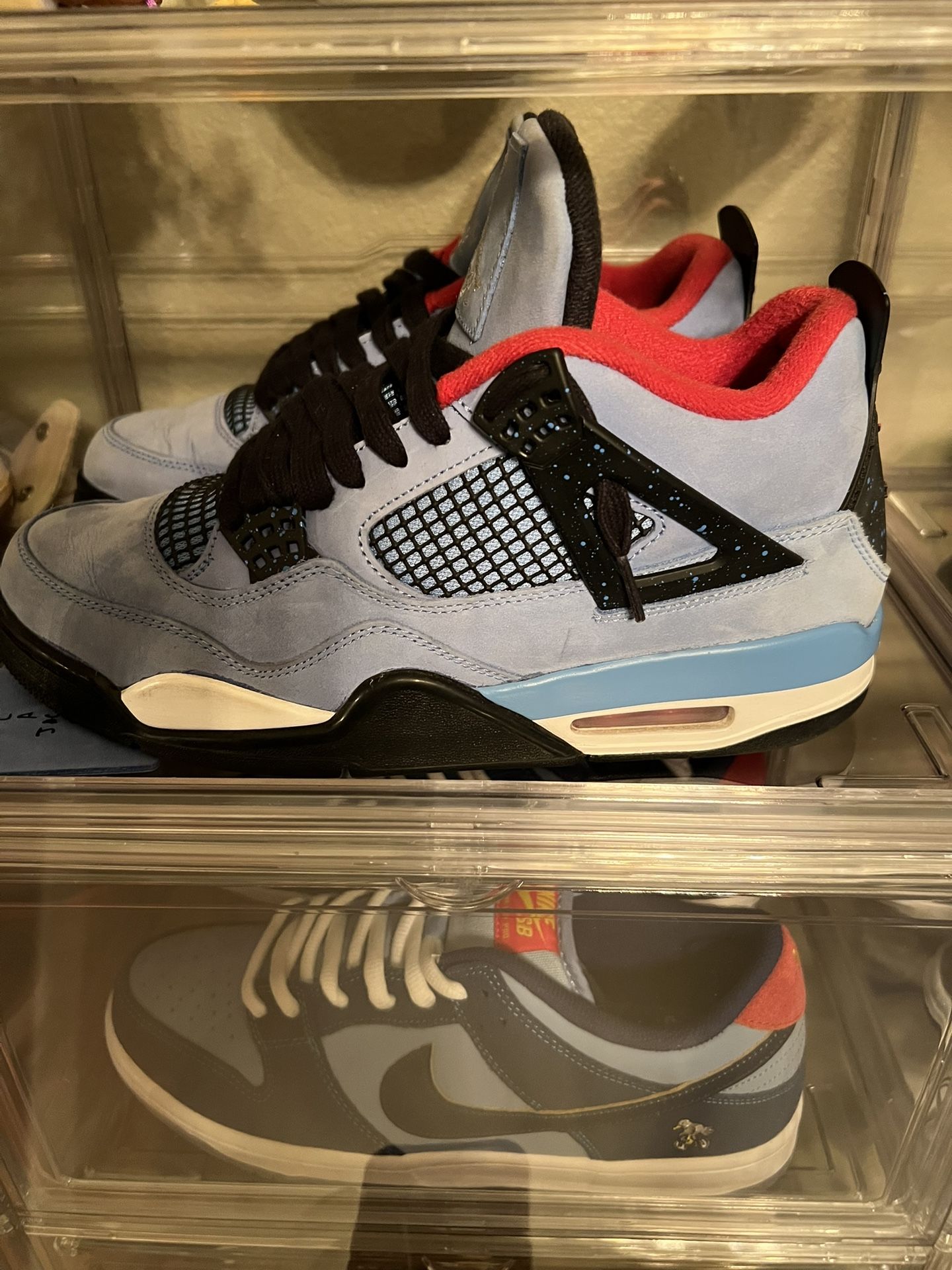 Jordan 4 Travis