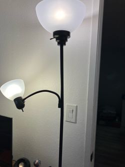 Floor lamp