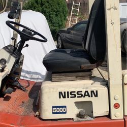 Forklift 
