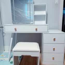 Upgraded Makeup Vanity with Lights Desk and Chair, Vanity Desk with Glass Top Mirror and 3 LED Light, White Vanity Table with Charging Station, 5 Draw