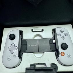 Backbone ONE Controller (PlayStation  Version)