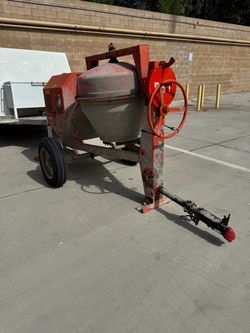 Cement Mixer / Commercial Grade