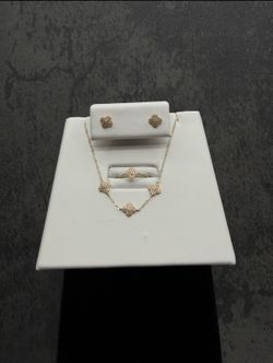 Oro 14k conjunto de pulsera anillo y aretes