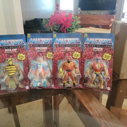 MASTERS OF THE UNIVERSE ACTION FIGURE (NEW-SEALED)