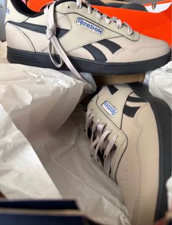Rebook Unisex Tennis Shoes 9.5