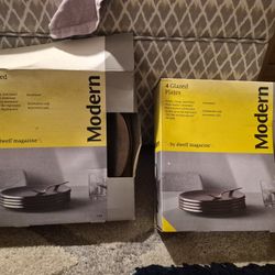 Set of 2 Modern by Dwell Set of 4 Stonewear Black Plates Sets