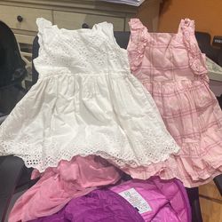 2 Years Old Dresses Like New Have Plenty Of Girls Size 2-4 Years