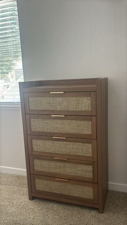 Dresser Furniture