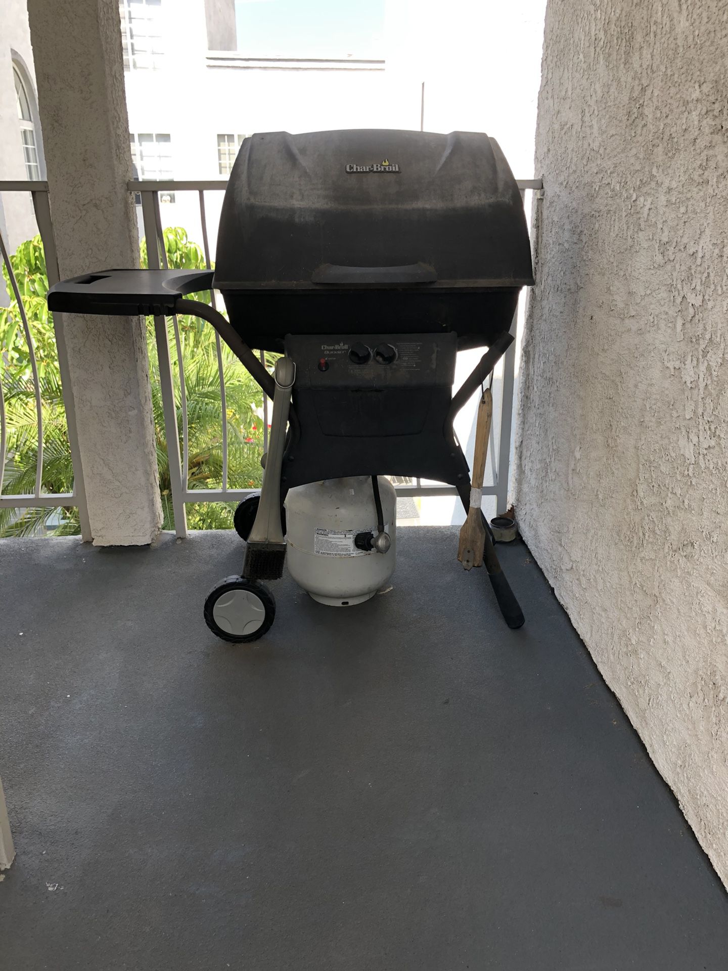 Outdoor BBQ Grill