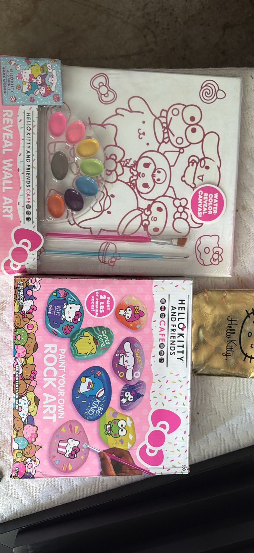 Hello Kitty Lot