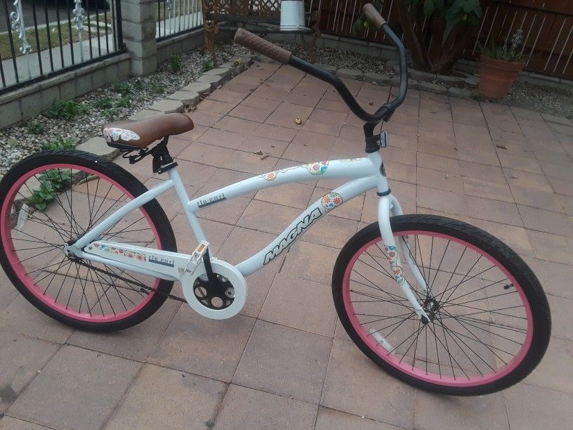 magna ruby beach cruiser