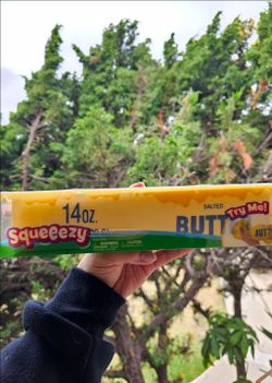 Squeezy Butter-Shaped Jumbo Squishy 🧈