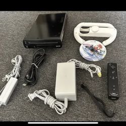 Nintendo Wii U WUP-101(02) 32GB Black Console & Extras. (No screen)