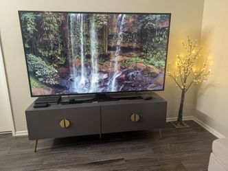 Samsung 75" TV