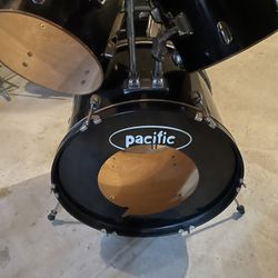 Pacific Drum Set With Floor Tom 