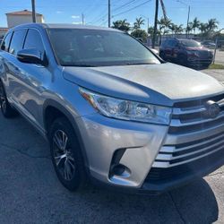 2018 Toyota Highlander 