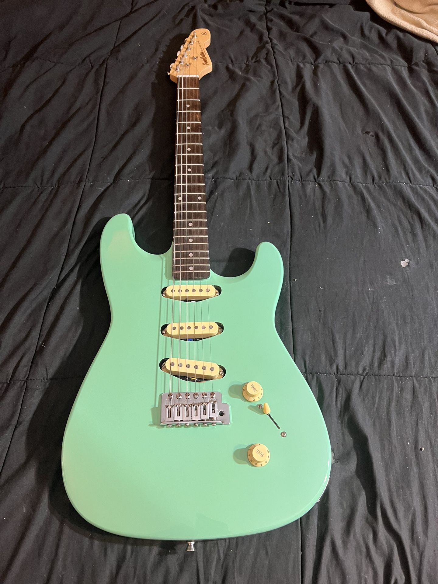 “ New” Custom Made Set Neck Guitar 