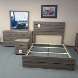 Four Piece Queen Bedroom Set Queen Bed Frame Dresser And Mirror And Night Stand