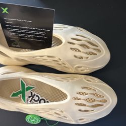 Yeezy Foam Runners All colors, all sizes 