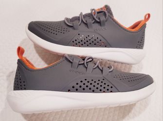 Crocs 206011 Gray Orange Sneakers Unisex Kids 11 Flat Lace Up Logo