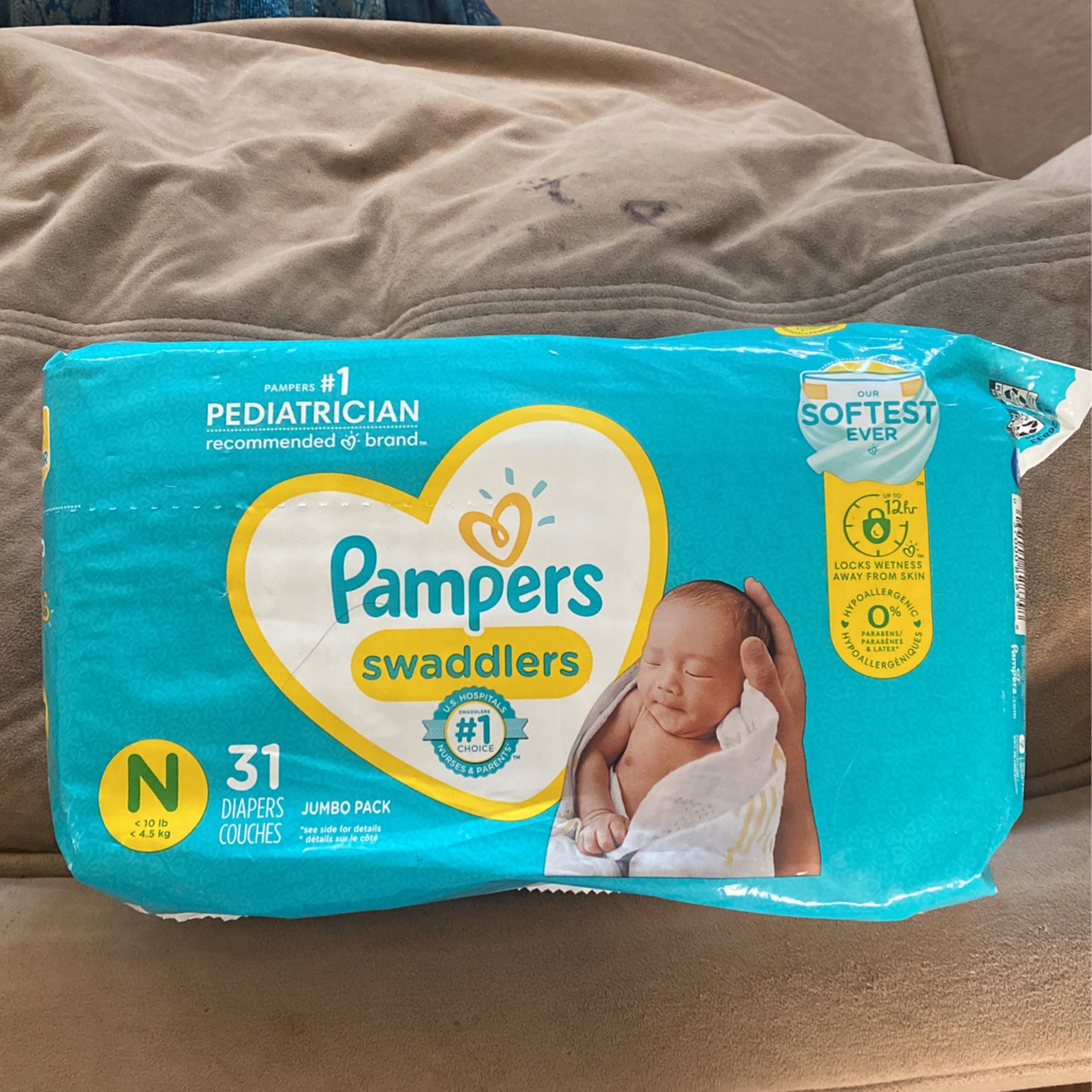 PAMPERS DIAPERS SIZE NEWBORN 