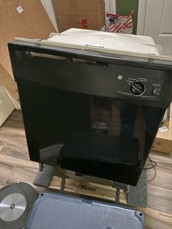 GE Built-In Dishwasher Black