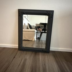 Accent Mirror