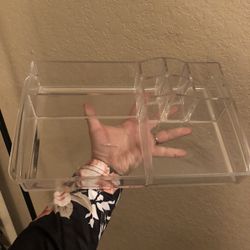 Makeup Displays And Mirrors