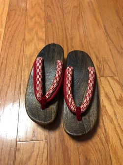 Japanese wooden sandals for kids