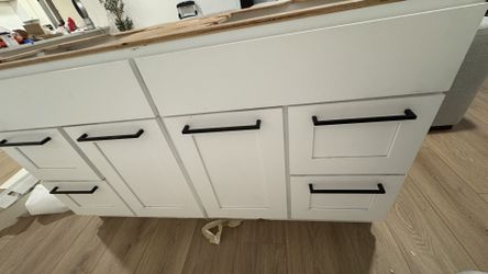 Bathroom Vanity , Sink And Counted