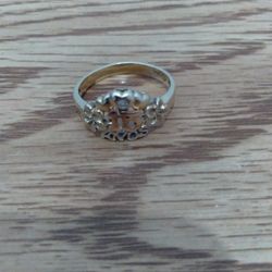 14KT SOLID GOLD QUINCEANERA DIAMOND RING 