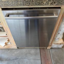 Bosch Ascenta 24” Built-In dishwasher
