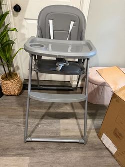 New Baby High chair