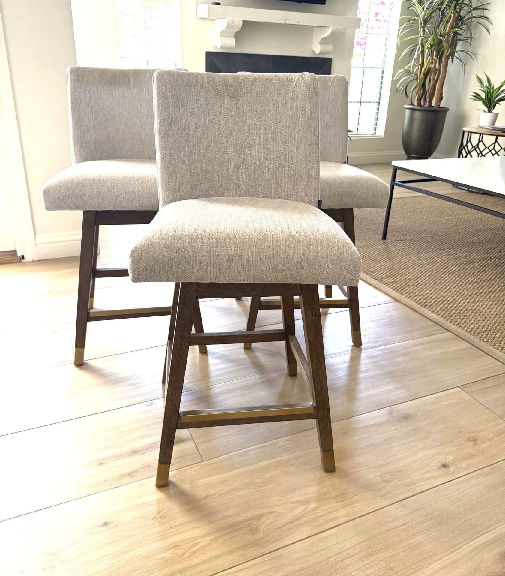 3 Swivel Counter Height Bar stools