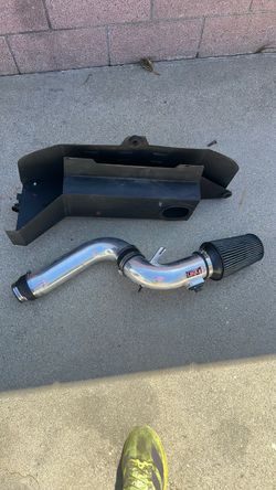 Injen cold air intake with mass air flow sensor and heat shield