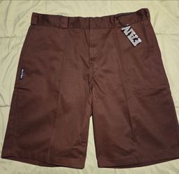Famous Brand Brown Men's Shorts Size 40